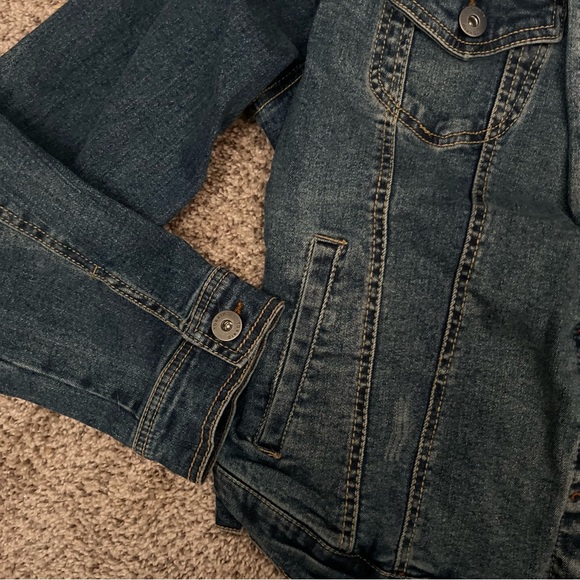 Jean jacket - Picture 3 of 7